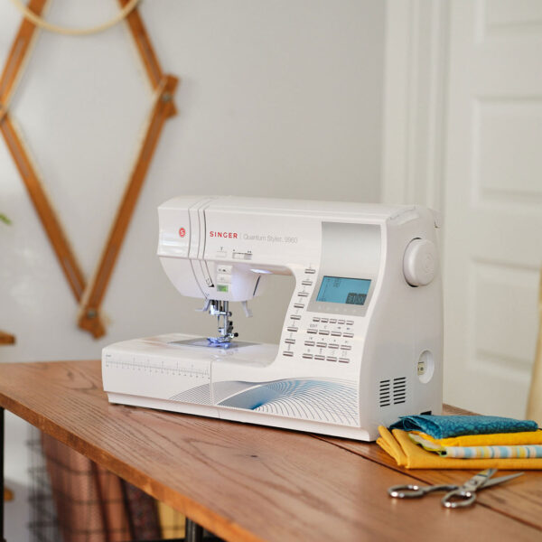 10002 SINGER® Quantum Stylist™ 9960 Sewing Machine with Extension Table