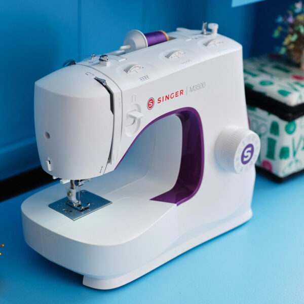 10002 SINGER® M3500 Sewing Machine