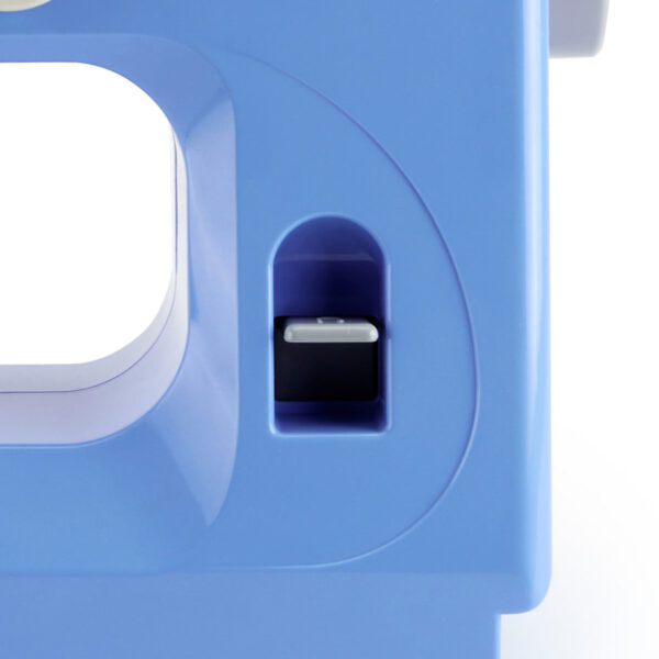 10002 SINGER® M1000 Blue Mending Machine