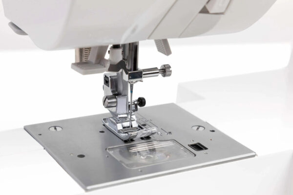 10005 SINGER® Refurbished C430 Sewing Machine